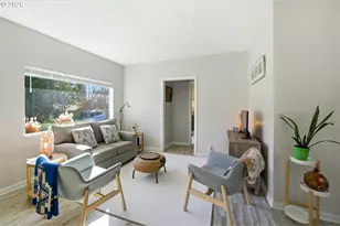 915 SE Zee Ct, McMinnville, OR 97128 - Photo 8