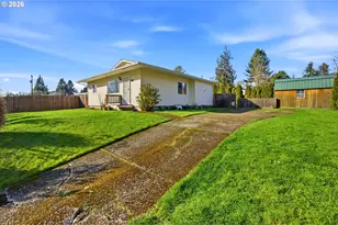 915 SE Zee Ct, McMinnville, OR 97128 - Photo 34