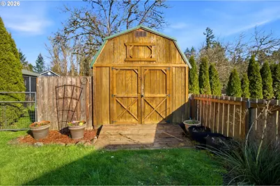 915 SE Zee Ct, McMinnville, OR 97128 - Photo 30