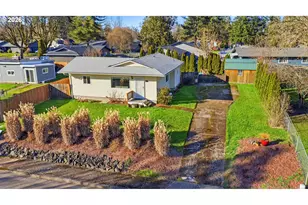 915 SE Zee Ct, McMinnville, OR 97128 - Photo 36