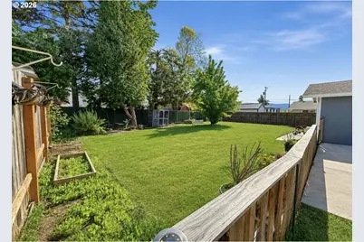 975 Evergreen Dr, Creswell, OR 97426 - Photo 10