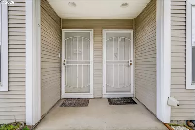14134 E Burnside St #2, Portland, OR 97233 - Photo 2