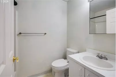 14134 E Burnside St #2, Portland, OR 97233 - Photo 14