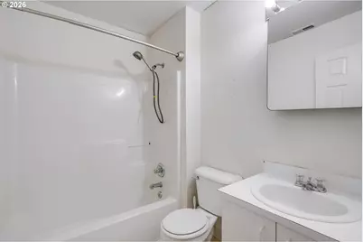 14134 E Burnside St #2, Portland, OR 97233 - Photo 28