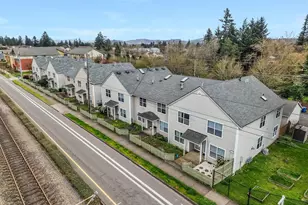 14134 E Burnside St, Portland, OR 97233 - Photo 28