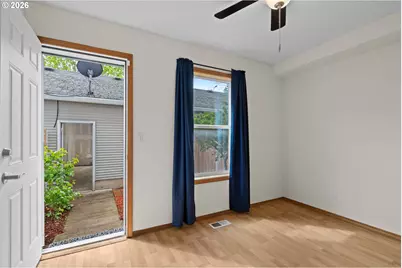 14134 E Burnside St #2, Portland, OR 97233 - Photo 16