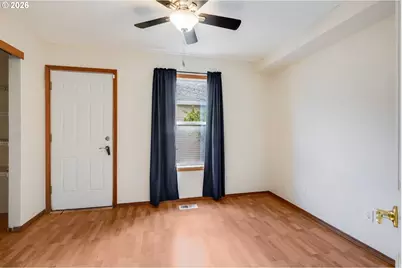 14134 E Burnside St #2, Portland, OR 97233 - Photo 14