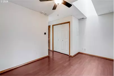 14134 E Burnside St #2, Portland, OR 97233 - Photo 16