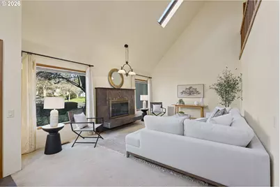 847 Fairway View Dr, Eugene, OR 97401 - Photo 4