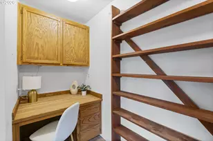 847 Fairway View Dr, Eugene, OR 97401 - Photo 18