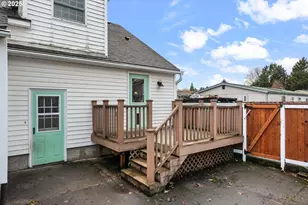 9311/9315 SE Grant St, Portland, OR 97216 - Photo 30