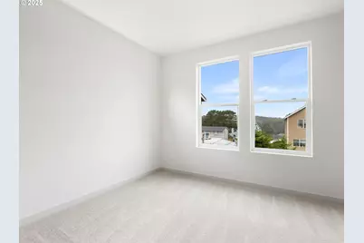 305 SE Jetty Ave #B, Lincoln City, OR 97367 - Photo 6