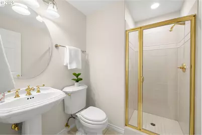 4556 NW Oakpoint Way, Portland, OR 97229 - Photo 14