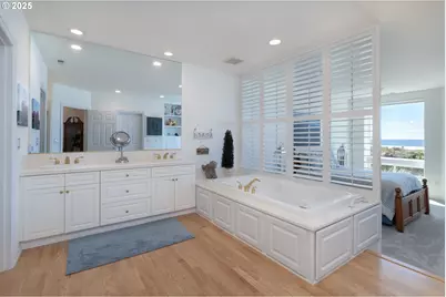 5758 SW Cupola Dr, South Beach, OR 97366 - Photo 26