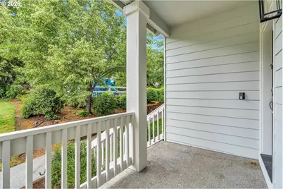 241 SW 105th Ter, Portland, OR 97225 - Photo 4