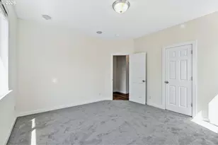 241 SW 105th Terrace, Portland, OR 97225 - Photo 20