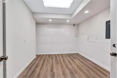 241 SW 105th Ter, Portland, OR 97225 - Photo 8