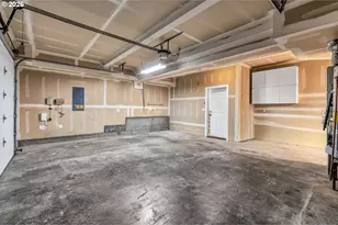 241 SW 105th Terrace, Portland, OR 97225 - Photo 40