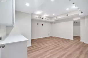 241 SW 105th Terrace, Portland, OR 97225 - Photo 36
