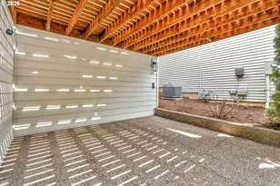 241 SW 105th Terrace, Portland, OR 97225 - Photo 44