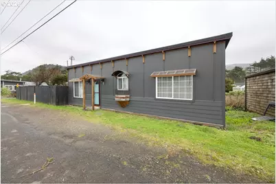 1940 Highway 101, Rockaway Beach, OR 97136 - Photo 18