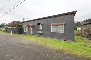 1940 Hwy 101, Rockaway Beach, OR 97136 - Photo 18