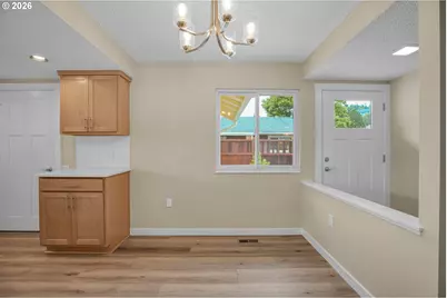 12388 SW King George Dr, Portland, OR 97224 - Photo 10