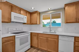 12388 SW King George Dr, Portland, OR 97224 - Photo 12