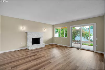 12388 SW King George Dr, Portland, OR 97224 - Photo 4