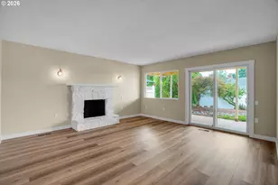 12388 SW King George Dr, Portland, OR 97224 - Photo 4