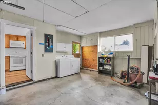 12388 SW King George Dr, Portland, OR 97224 - Photo 24