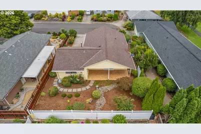 12388 SW King George Dr, Portland, OR 97224 - Photo 26