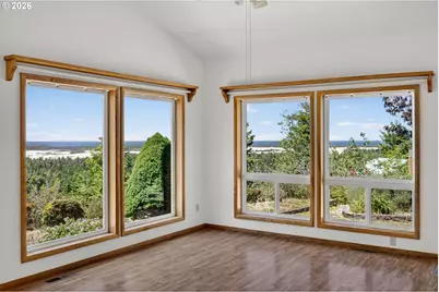 720 Kings Ave, Lakeside, OR 97449 - Photo 20