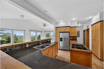 720 Kings Ave, Lakeside, OR 97449 - Photo 14