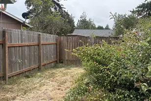 2320 20th St, Florence, OR 97439 - Photo 28