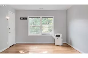 308 E 12th St, Vancouver, WA 98660 - Photo 8