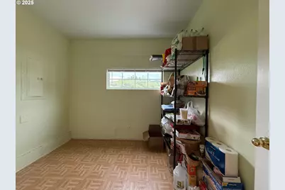 205 Fair Oaks Rd, Oakland, OR 97462 - Photo 28