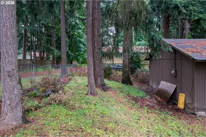 230 NE 160th Ave, Portland, OR 97230 - Photo 26