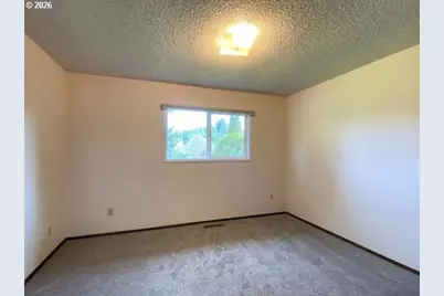 710 NE 5th St, Willamina, OR 97396 - Photo 14