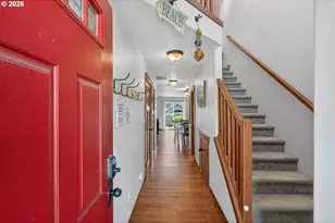 1061 S Columbia St, Seaside, OR 97138 - Photo 6