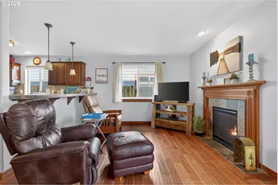1061 S Columbia St, Seaside, OR 97138 - Photo 16