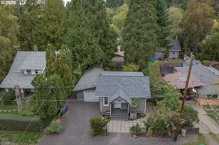 8116 SW 46th Ave, Portland, OR 97219 - Photo 2