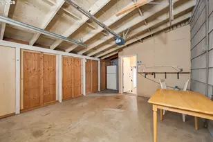 8116 SW 46th Ave, Portland, OR 97219 - Photo 40