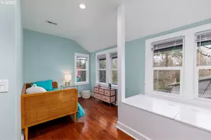 3827 SW Dolph Ct, Portland, OR 97219 - Photo 14