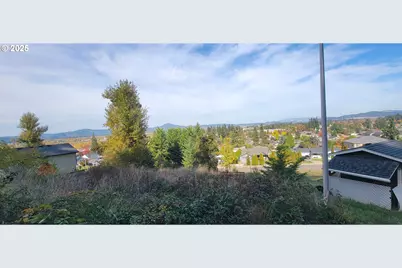 1 Queens Ave #1, Creswell, OR 97426 - Photo 18