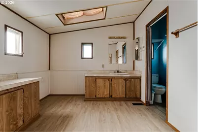 85551 Dilley Ln, Eugene, OR 97405 - Photo 24