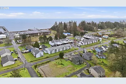 570 7th Ct, Warrenton, OR 97121 - Photo 12