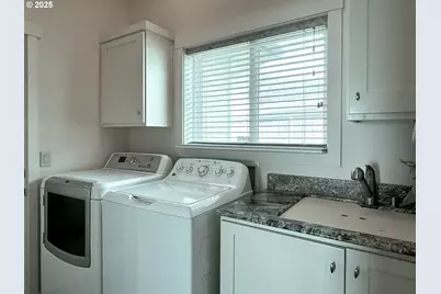 14676 Sandpiper Pl, Brookings, OR 97415 - Photo 40