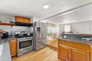 13820 SW Electric St, Beaverton, OR 97005 - Photo 8