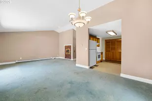 33666 Cullaby Lake Ln, Warrenton, OR 97146 - Photo 12